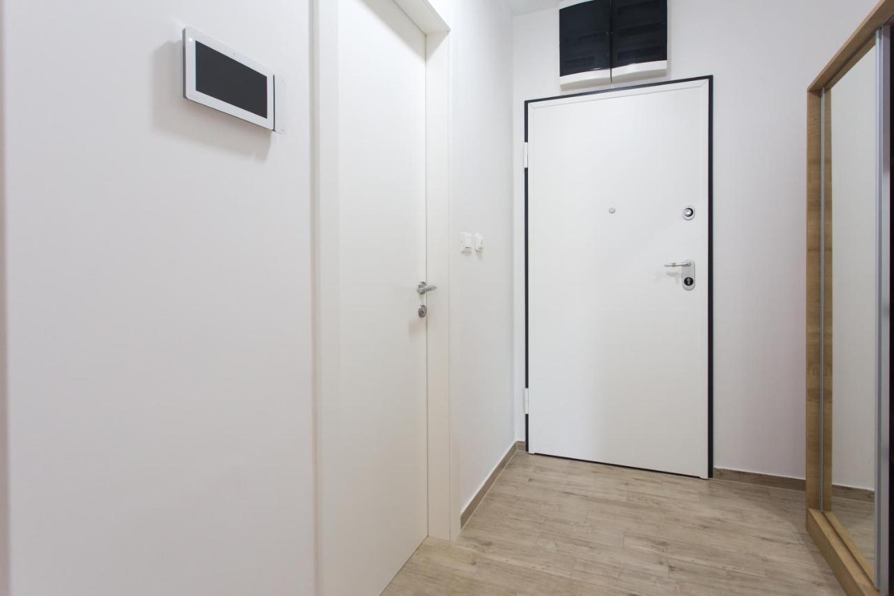 Iris Apartment Private Parking Сплит Экстерьер фото